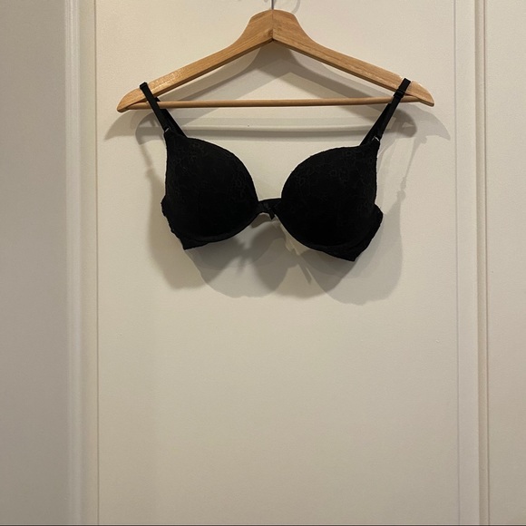 Victoria’s Secret Push-Up Bra - Picture 2 of 3